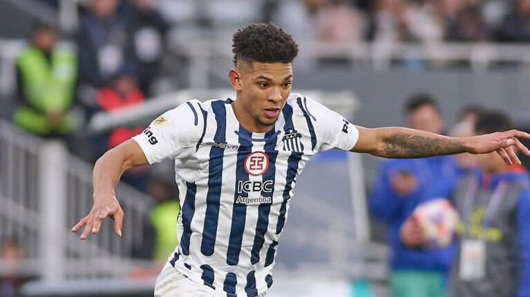 El atacante fue homenajeado por los fanáticos de Talleres de Córdoba