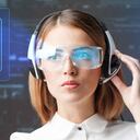 Lentes de lectura: estos son lentes de conectados, por lo que se espera que para 2023 estas sean muy comunes y permitan a los usuarios el acceso directo a internet con realidad aumentada. A la vez las personas podrán controlar la interfaz con manos libres.