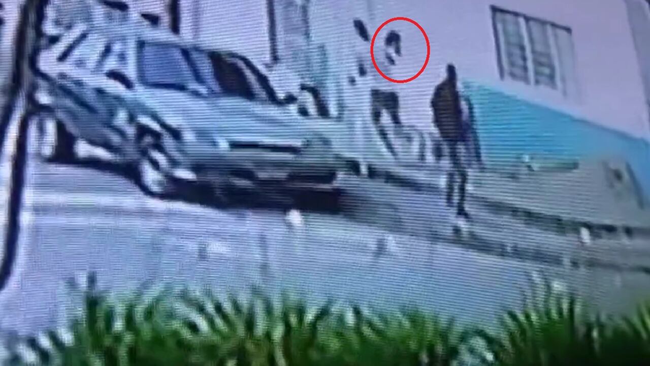 El hombre fue grabado cuando arrebató a la menor en una vía pública de la ciudad de Popayán.