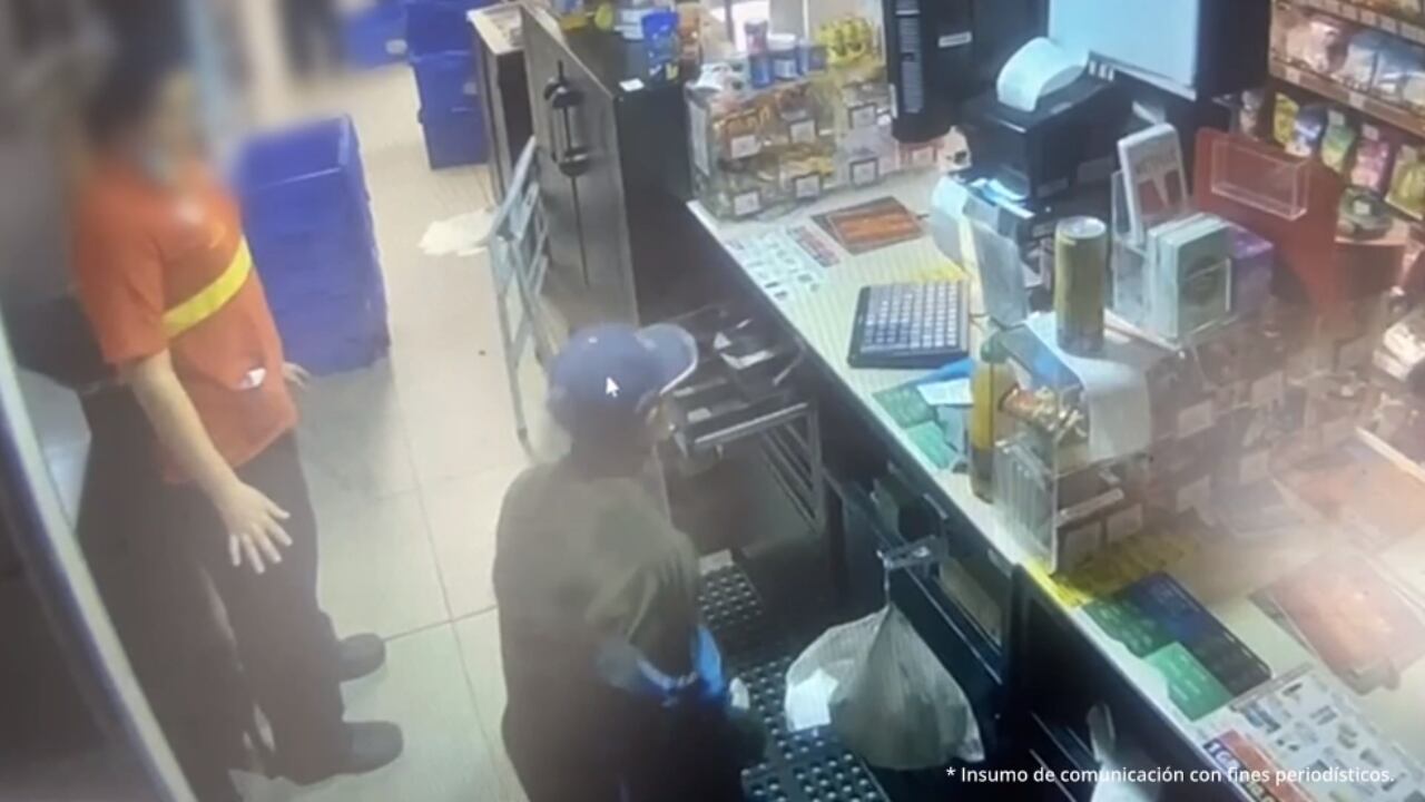 Vídeo de seguridad del actuar delictivo de Los Oxford en comercios de Bogotá