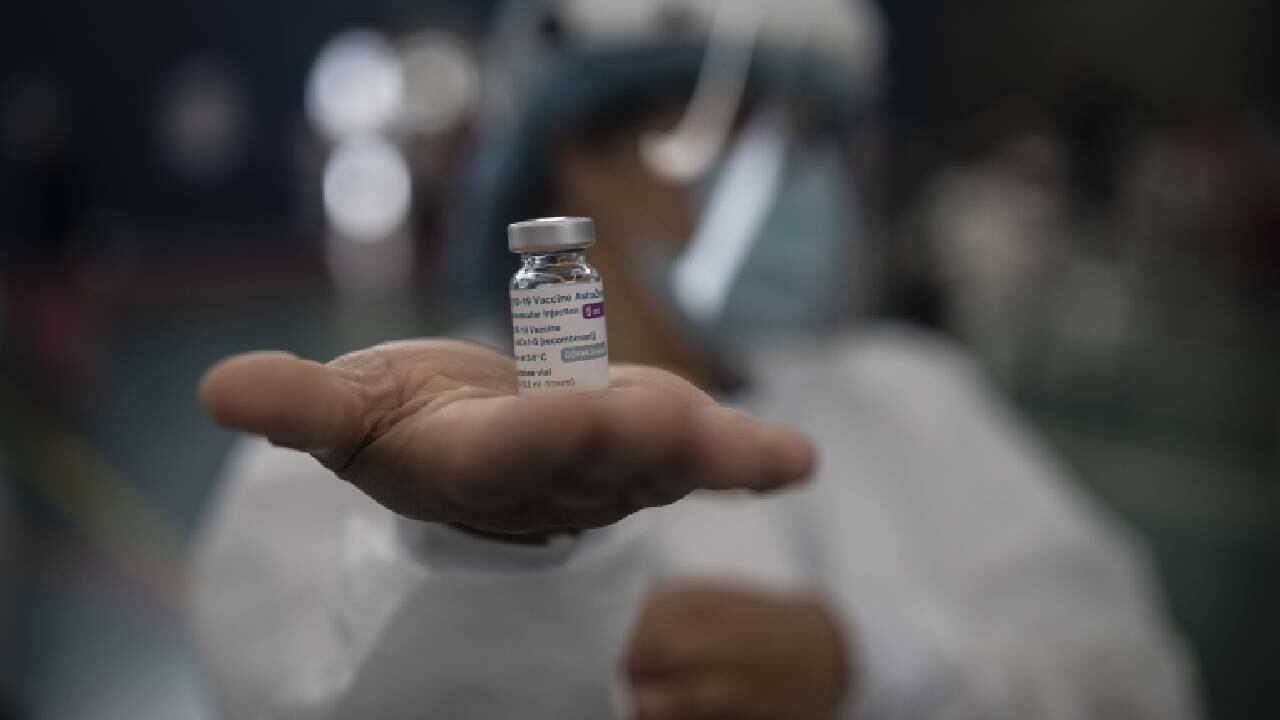 Según la EMA primero se debe evaluar la eficacia de las vacunas existentes para crear un nuevo biológico.