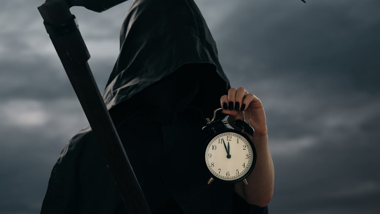 Un portal en línea calcula la fecha y causa del fallecimiento basándose en datos personales.