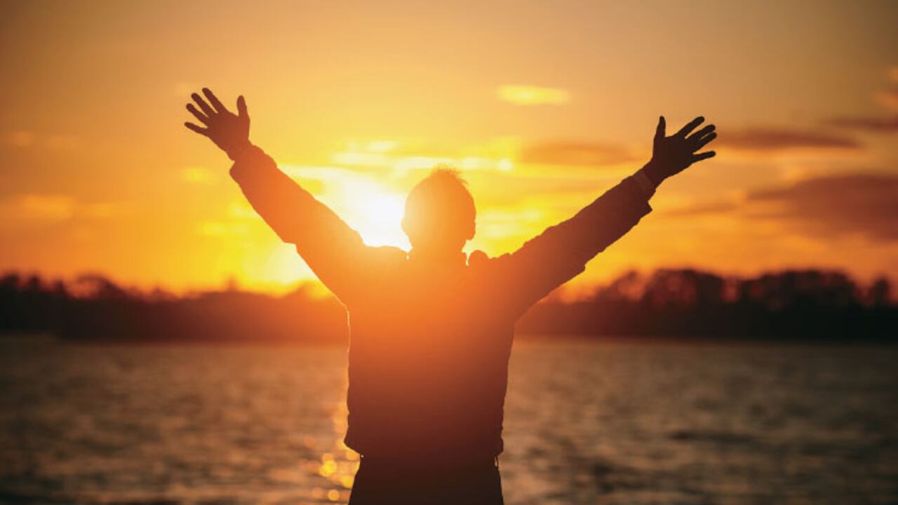 Según las estadísticas los hombres tienen niveles más altos de felicidad.