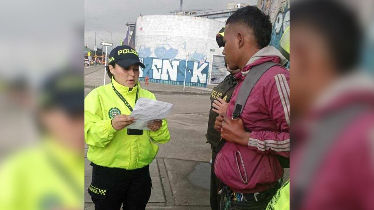 Este es el momento exacto en el que es capturado el presunto agresor sexual de una joven estudiante en Kennedy