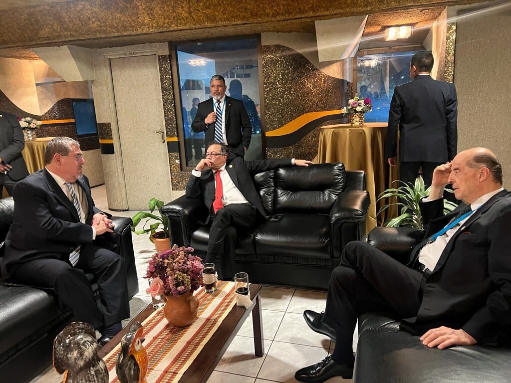 Gustavo Petro y Bernardo Arévalo.