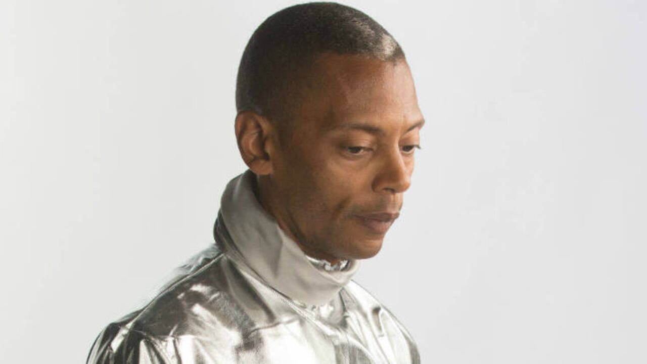Jeff Mills, una institución del techno desde mediados de los años ochenta, respetado por su producción musical y su ejecución orgánica, animará el Baum Festival 2019