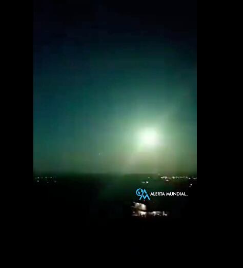 El meteorito impactó en la provincia de Sanliurfa sobre las 8:20 p. m. hora local.