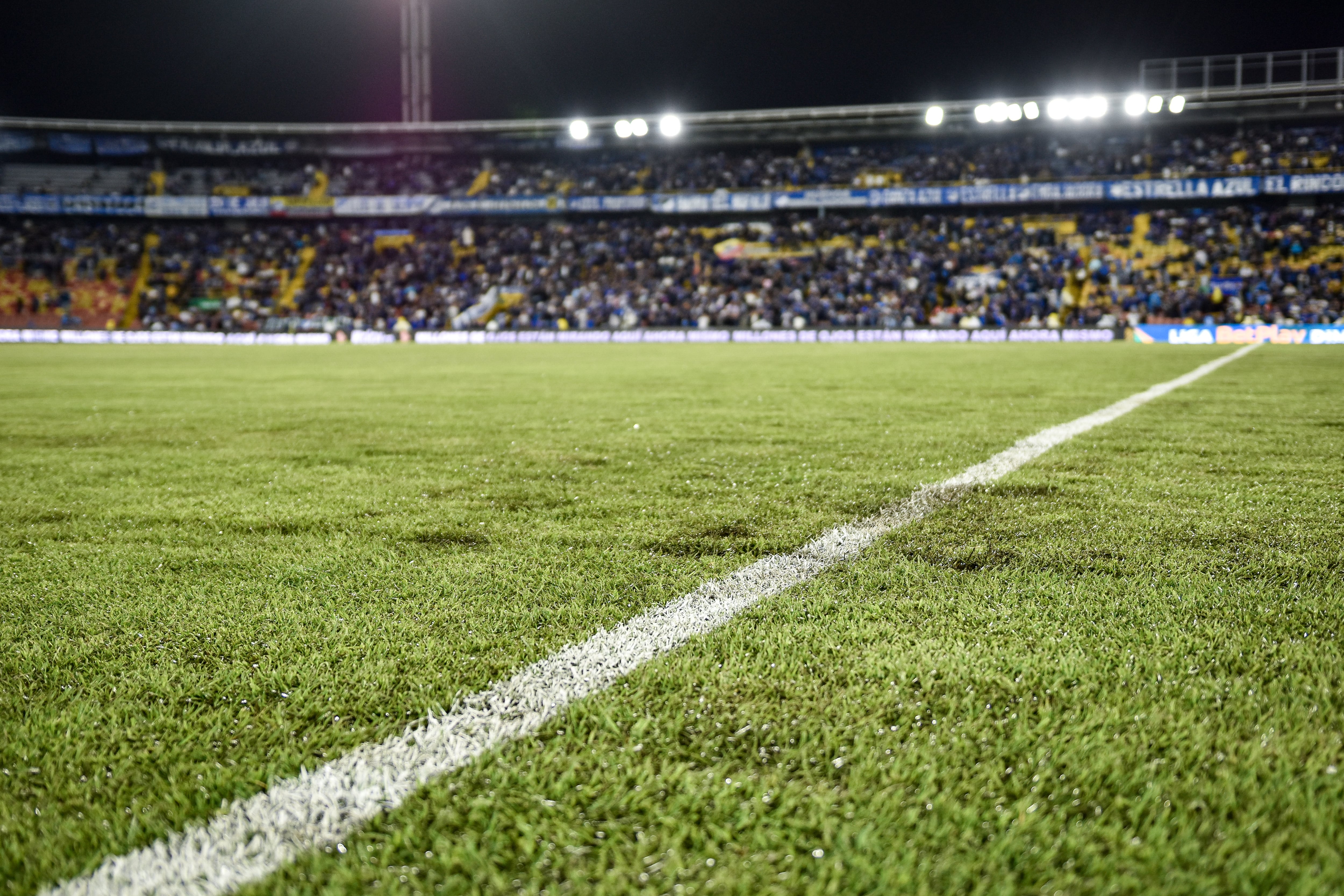 Bogotá. Octubre 13 de 2026. El partido entre Millonarios y Once Caldas, por la fecha 13 de la Liga BetPlay II-2026, fue suspendido debido al estado de la gramilla del estadio Nemesio Camacho El Campín, que no presentó las condiciones adecuadas para el desarrollo del encuentro. (Colprensa - Cristian Bayona).