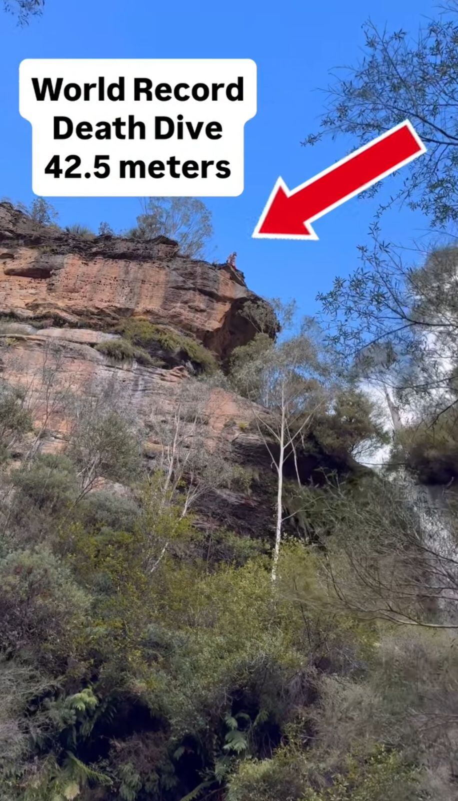 El hombre quiso romper un nuevo récord pero el salto terminó mal.