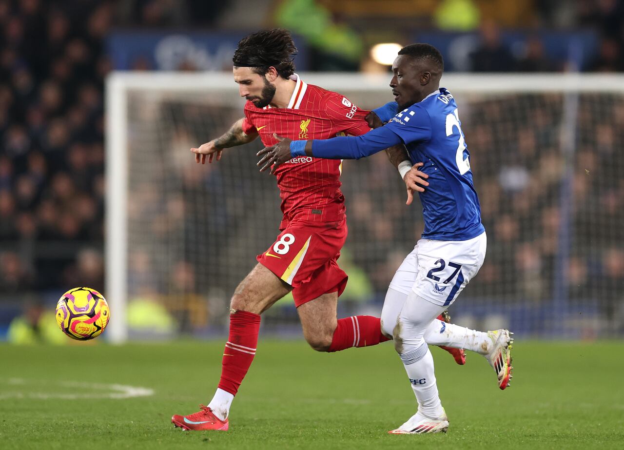 Imagen del partido entre Everton y Liverpool, por Premier League.