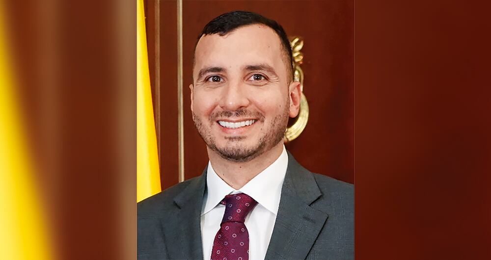 fernando niño Representante conservador