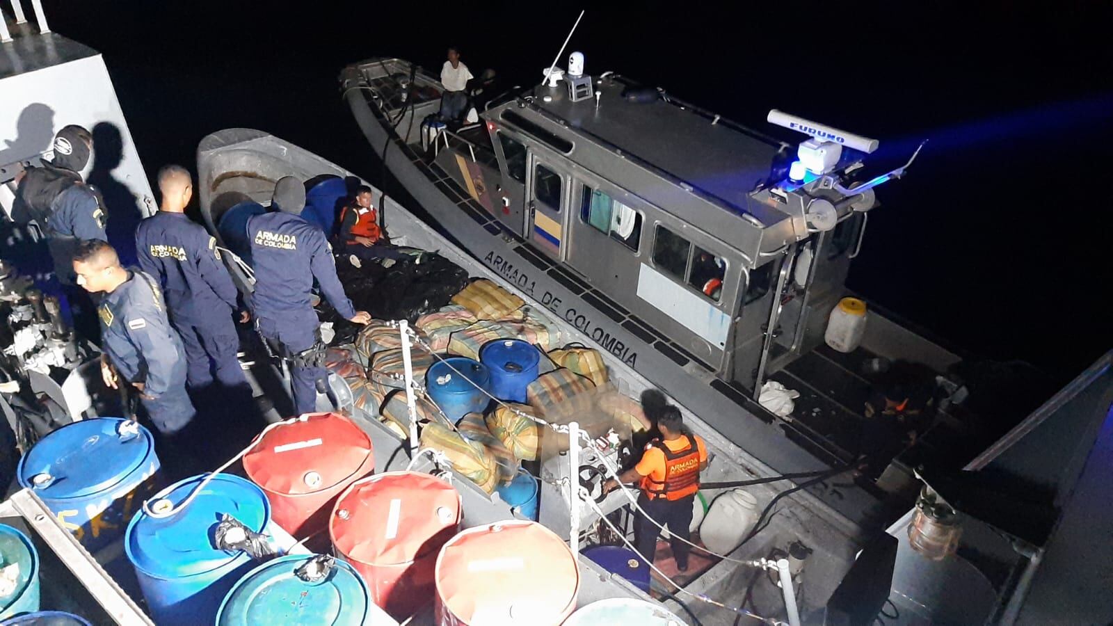 Dos operaciones de la Armada permitieron la incautación de cerca de tres toneladas de marihuana.