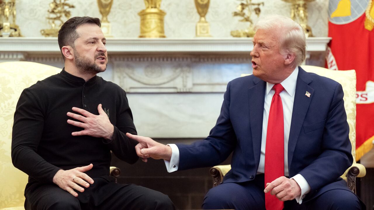 Volodímir Zelenski y Donald Trump se enfrentan.