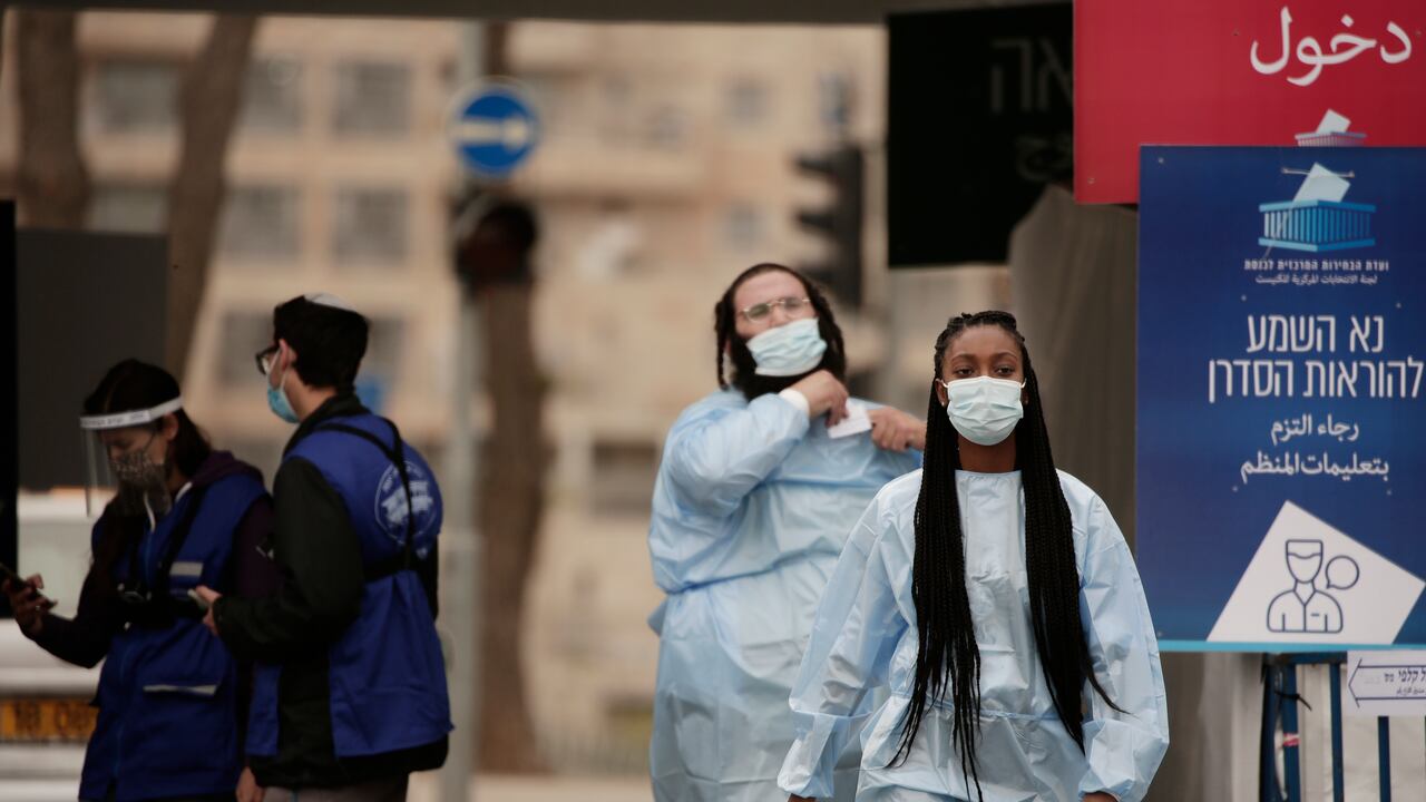 Jóvenes durante las recientes elecciones en Jerusalén.