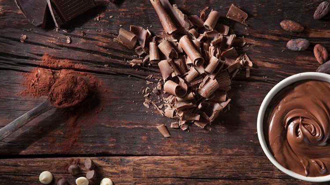 Simbólico y litúrgico, ingrediente de lujo, barra de consumo masivo y producto artesanal. Este es el recorrido histórico del exquisito chocolate.