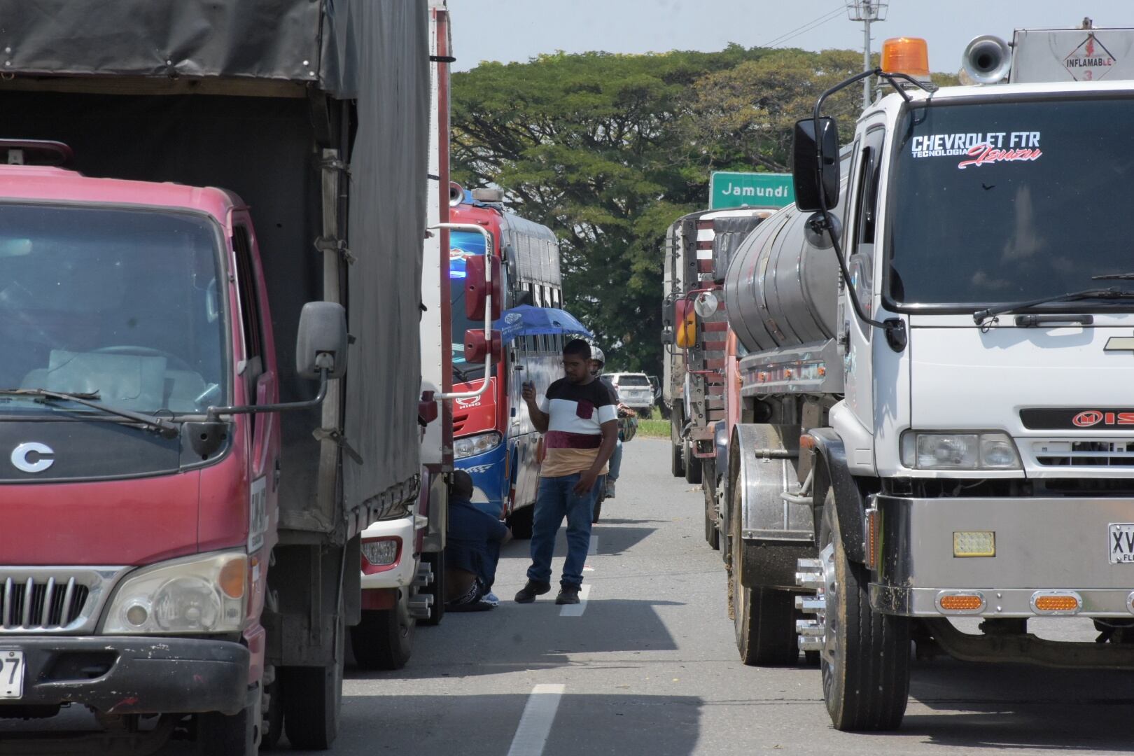 Bloqueo Peaje Villa Rica por parte de las Comunidades Afros del Norte del Cauca. Fotos  Aymer Alvarez / El pais.