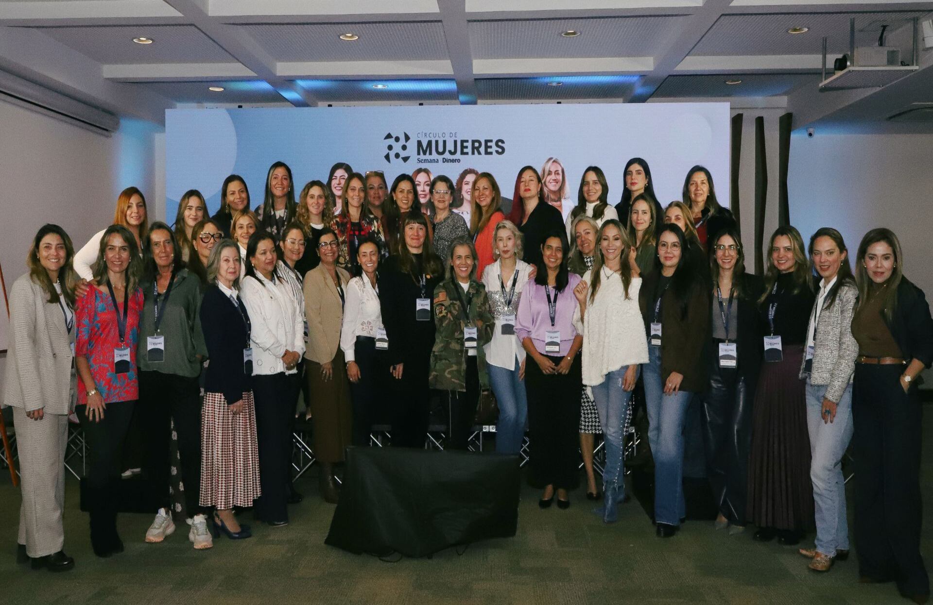 El Círculo de Mujeres se ha convertido en un entorno en el que las líderes pueden compartir experiencias, cuestionar modelos heredados y construir nuevas formas de ejercer el liderazgo.