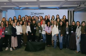 El Círculo de Mujeres se ha convertido en un entorno en el que las líderes pueden compartir experiencias, cuestionar modelos heredados y construir nuevas formas de ejercer el liderazgo.