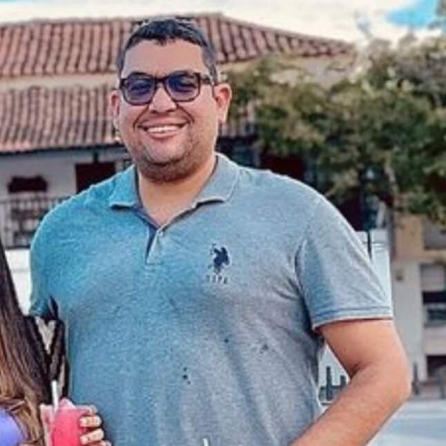 El productor de audiovisuales de la Gobernación del Cesar, Jairo Bolívar, falleció en el accidente.