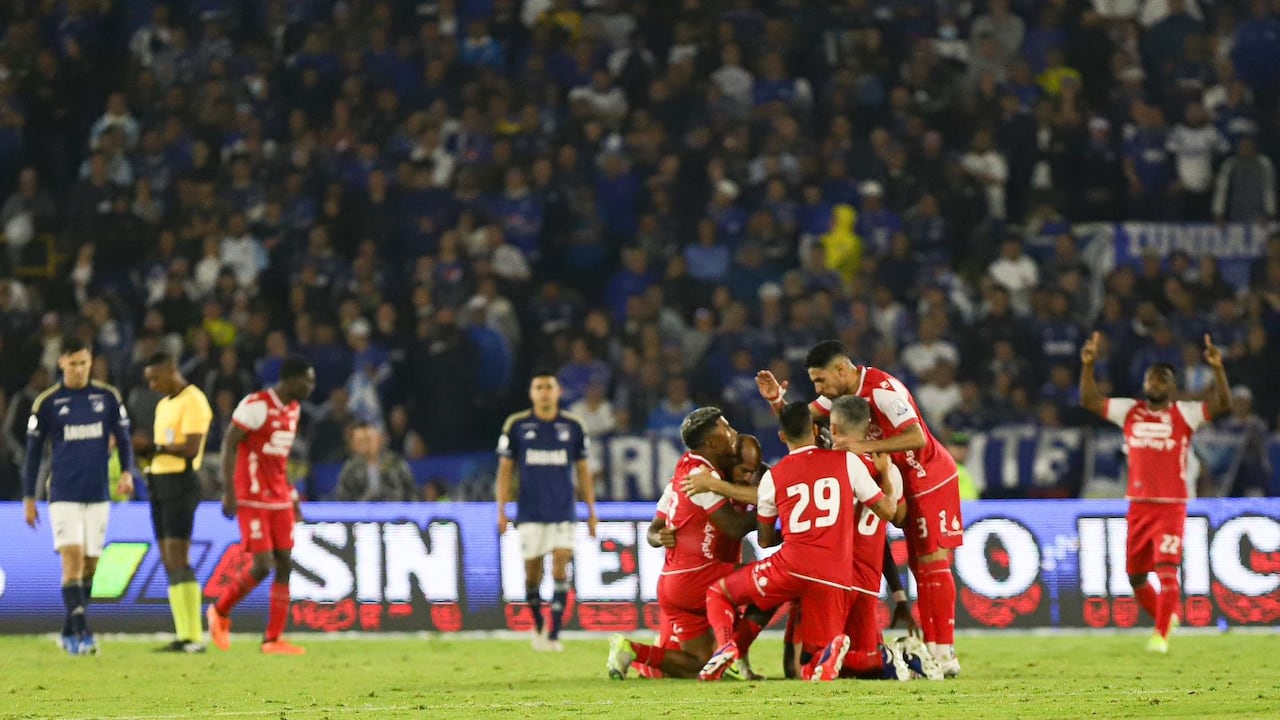 Millonarios enfrenta a Independiente Santa Fe, por encuentro válido de la Liga BetPlay II 2024 de la fecha 5 de cuadrangulares del grupo A, en el estadio Nemesio Camacho El Campin.