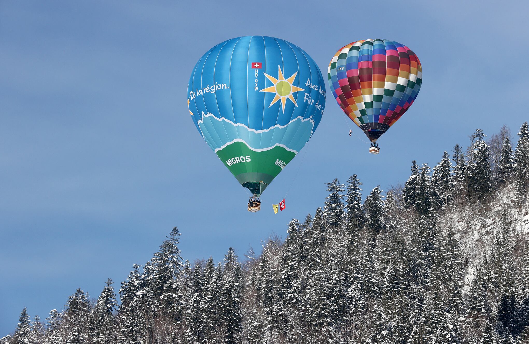 En imágenes : 43° Festival Internacional de Globos Aerostáticos en Chateau-d'Oex