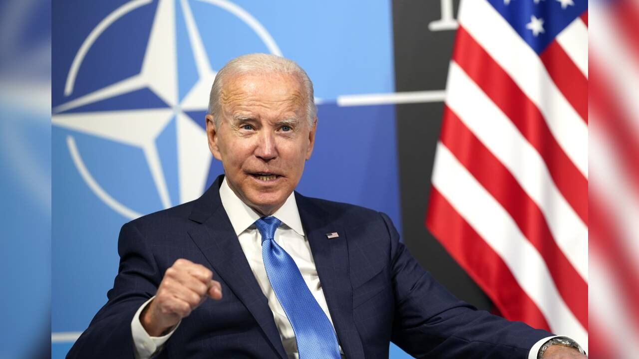 El presidente de Estados Unidos, Joe Biden, habla durante una reunión con el secretario general de la Otan, Jens Stoltenberg, durante una cumbre de la OTAN en Madrid, España, el 29 de junio de 2022. Foto: AP/Susan Walsh.