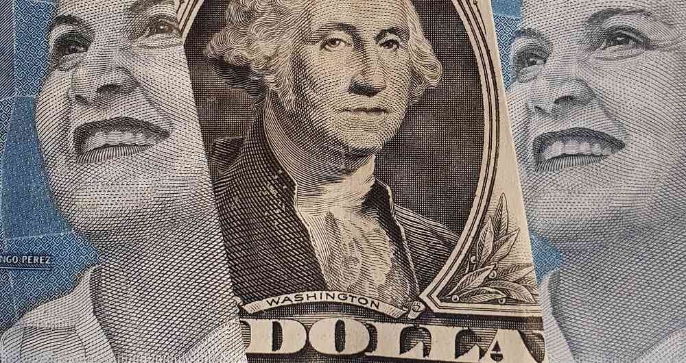 Este comportamiento a la baja no es solo del peso colombiano, sino que también lo comparten las monedas de los países emergentes.