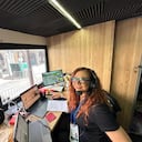 La Goga durante su transmisión en la Vuelta del país vasco en abril de este año.