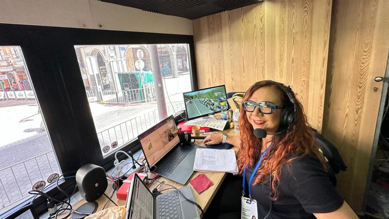 La Goga durante su transmisión en la Vuelta del país vasco en abril de este año.