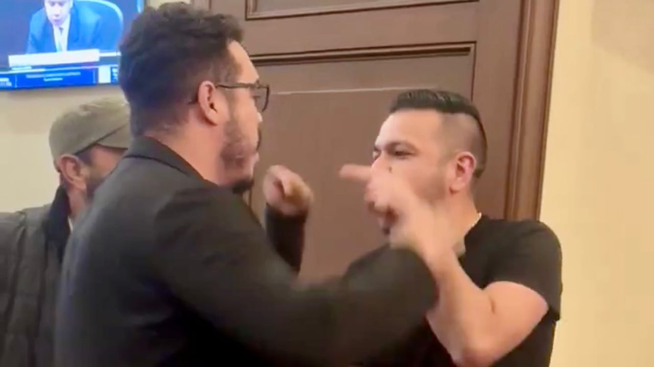 El activista del petrismo y Jota Pe Hernández.