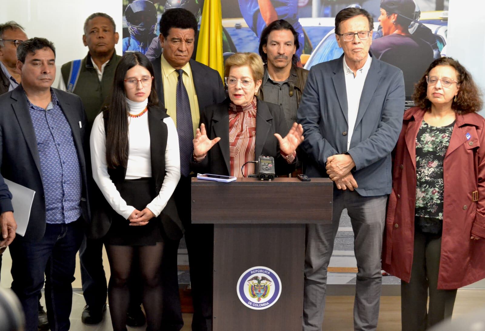 Aunque no hubo consenso, la ministra Gloria Inés Ramírez mantiene su optimismo sobre la negociación del salario mínimo 2025.