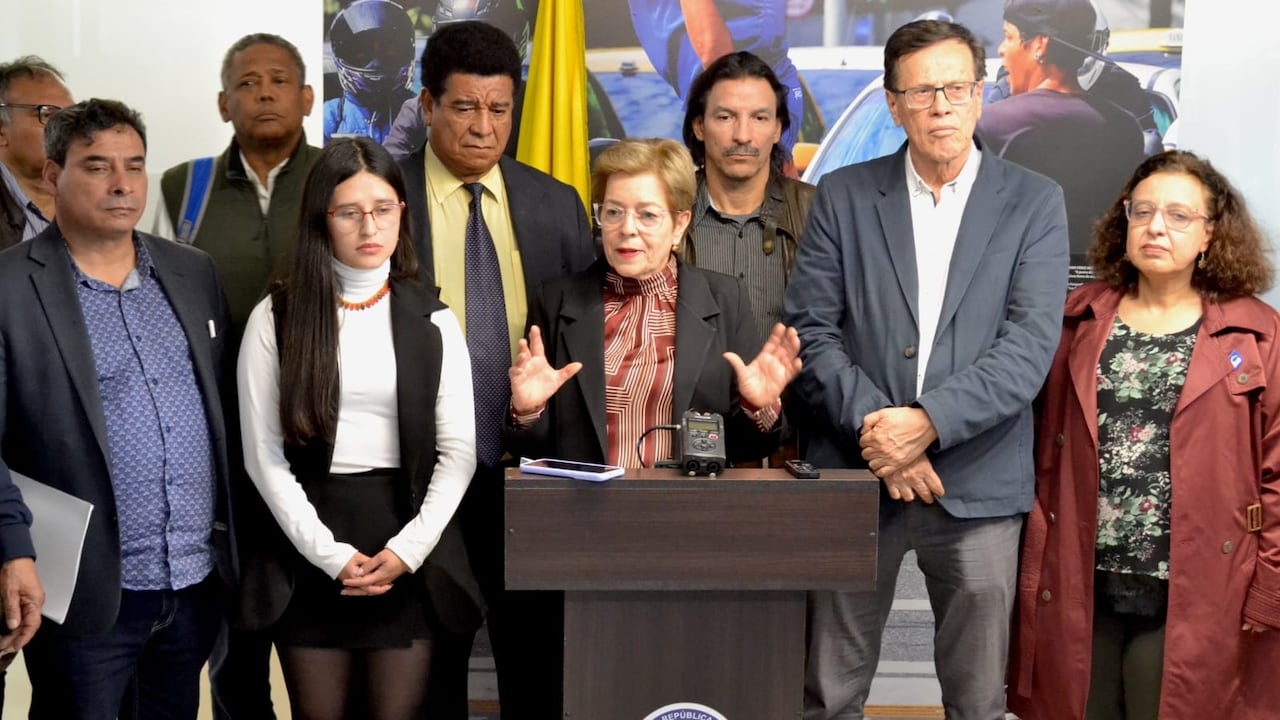 Aunque no hubo consenso, la ministra Gloria Inés Ramírez mantiene su optimismo sobre la negociación del salario mínimo 2025.