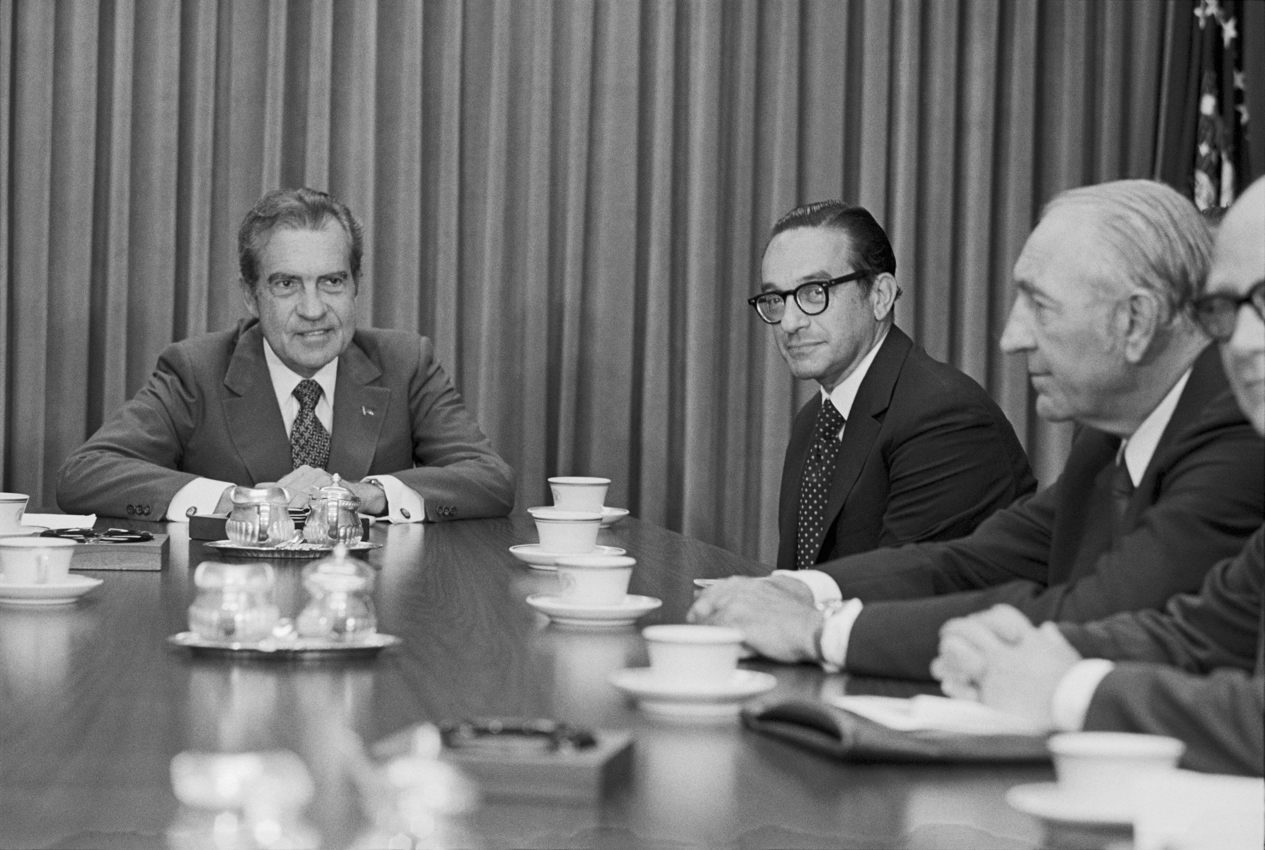 El presidente Richard Nixon nombró a Alan Greenspan presidente del Consejo de Asesores Económicos, en sustitución de Herbert Stein, quien se jubila el 31 de agosto de 1974.