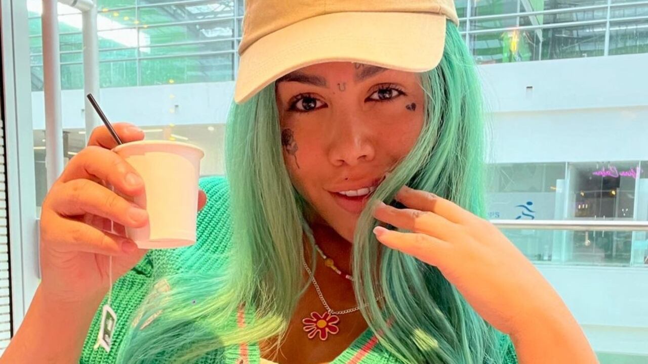 Yina Calderón se refirió a noticias que señalaron que su mamá cerró su cuenta de Instagram por un polémico video.