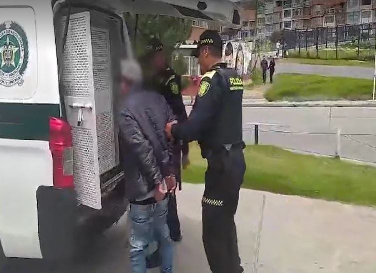 El capturado fue dejado a disposición de la Fiscalía.