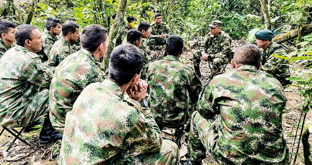 ¡AJÚA! ZAPATEIRO SE DESPACHA_7