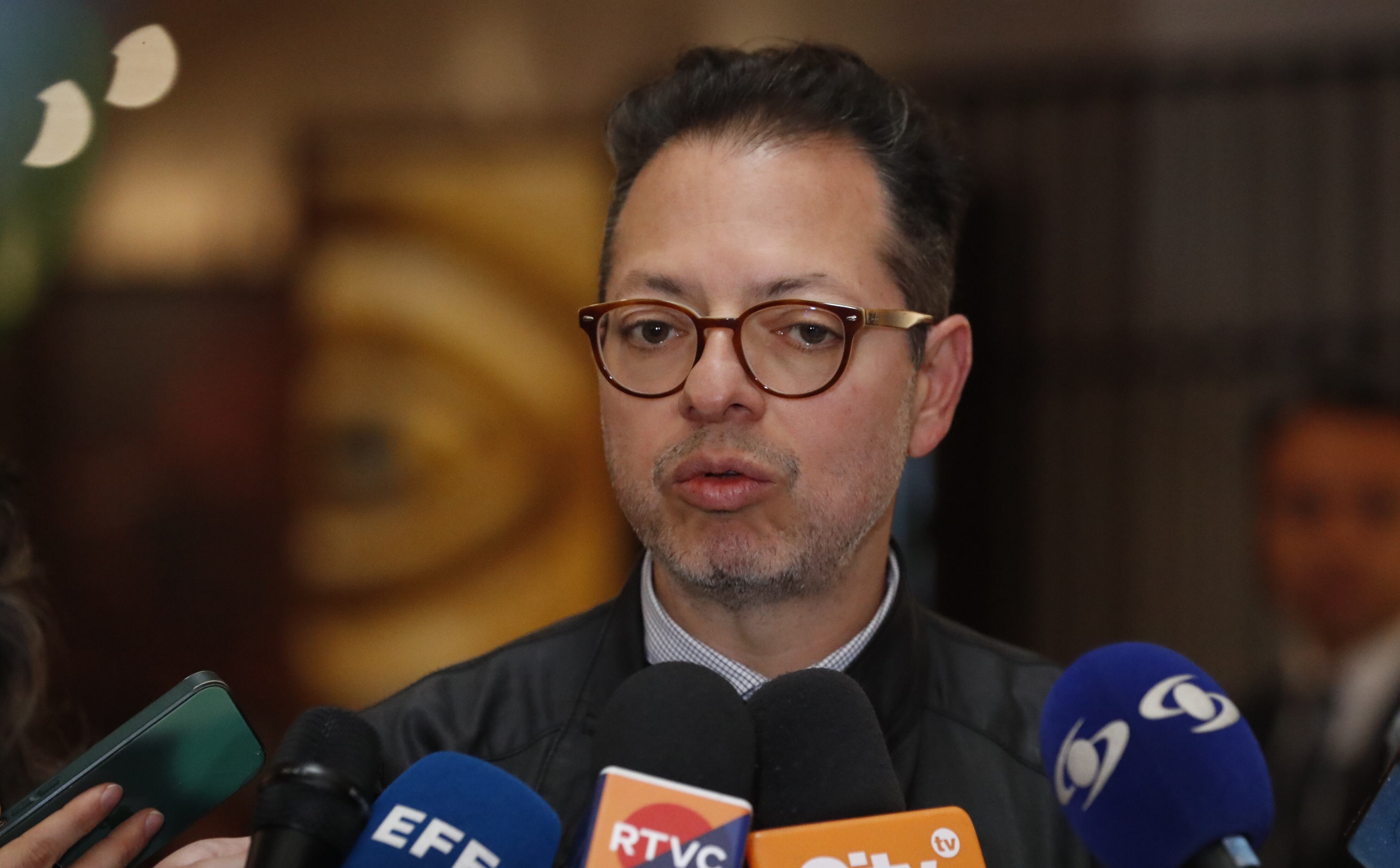 M-19 @MOV_AbrilM19 y el ministerio de cultura @mincultura, extendemos la invitación a la celebración,"50 años de la espada de Bolívar