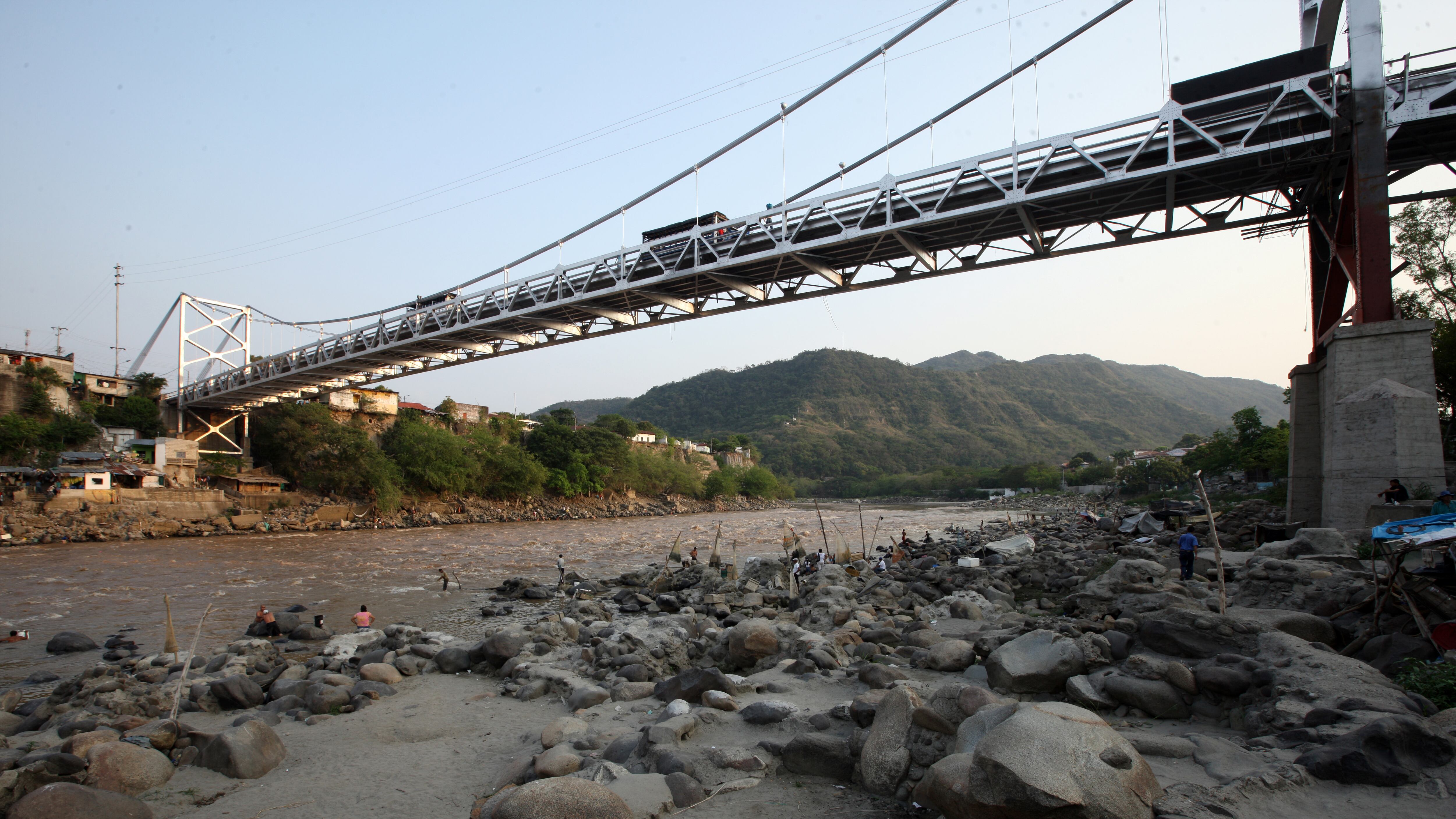 El nivel del río Magdalena bajó a causa de la Ola de Calor.