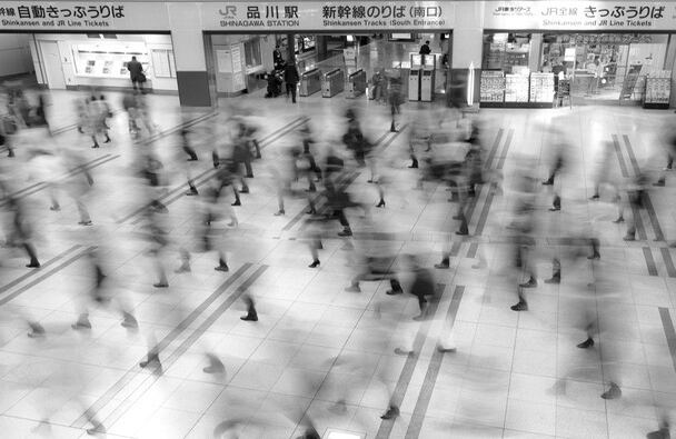 Mención honorífica en la categoría "Lugares": "Tokyo —Shinagawa Station" (Tokio —Estación de Shinagawa)  Ubicación: Estación de Shinagawa, Tokio  Fotografía y leyenda de Franc Peter/Concurso de fotografía National Geographic 2014