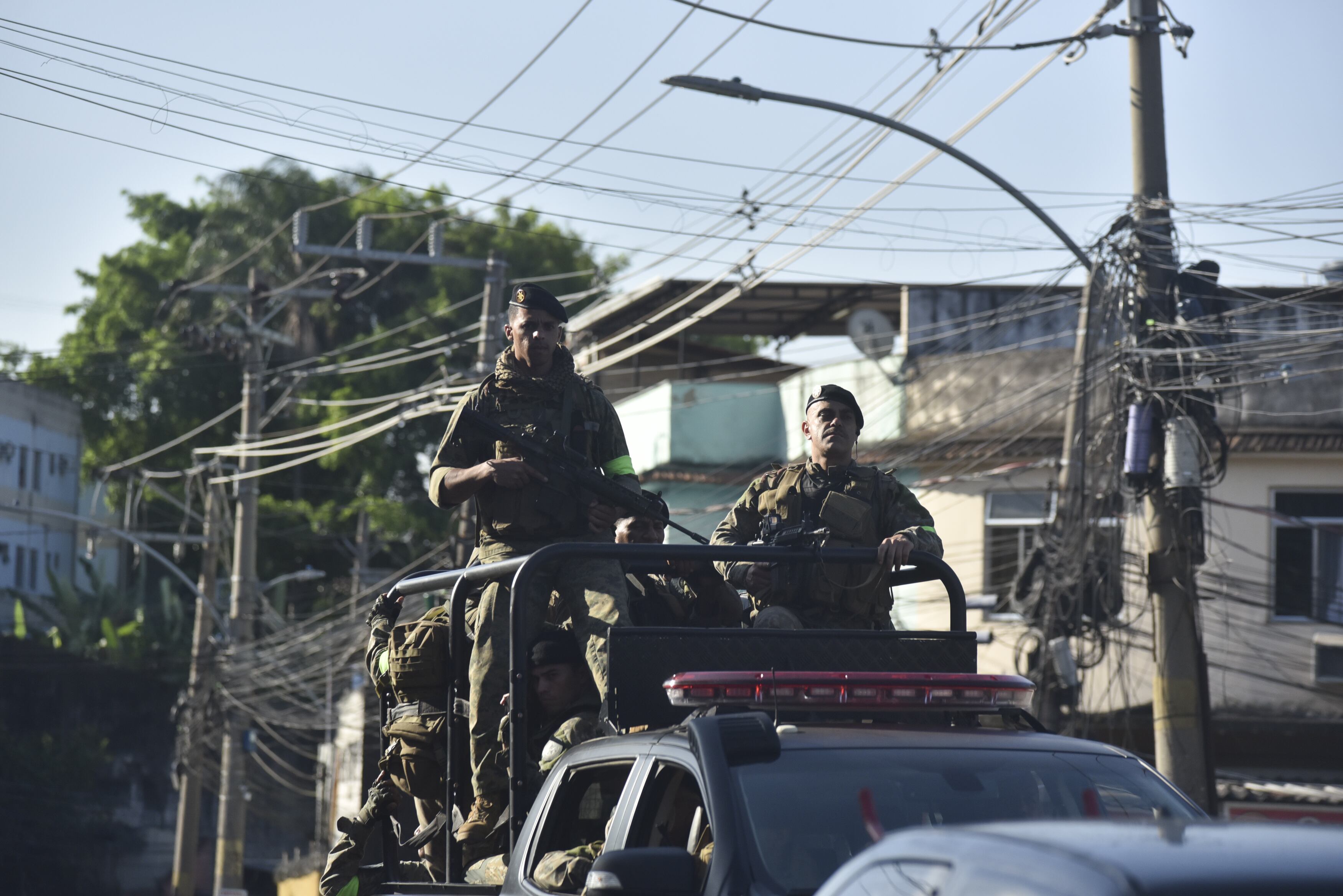 Entre los fallecidos en el masivo operativo realizado por 400 agentes en el barrio Complexo do Alemao se encuentran 16 pandilleros, un policía militar y un civil, informó el medio Globo citando una conferencia de prensa realizada por la policía, en el 2022