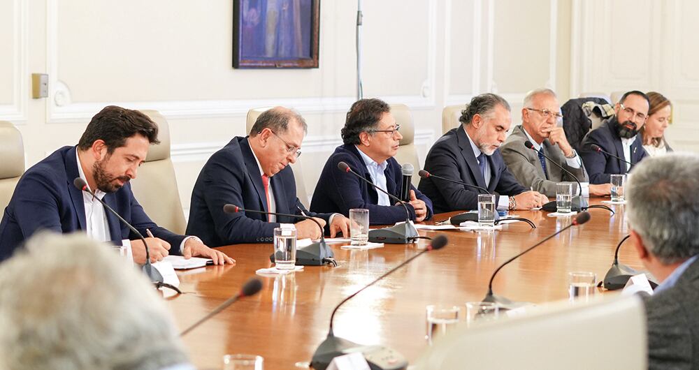  Después del consejo de ministros del 4 de febrero, quedó claro que Armando Benedetti cuenta con todo el respaldo de Petro. 