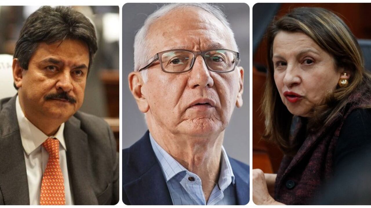 El senador de Cambio Radica, Carlos Julio González; el ministro de Salud, Guillermo Alfonso Jaramillo y la senadora Soledad Tamayo.