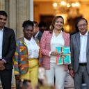 Presidente Gustavo Petro y la Ministra de salud Carolina Corcho