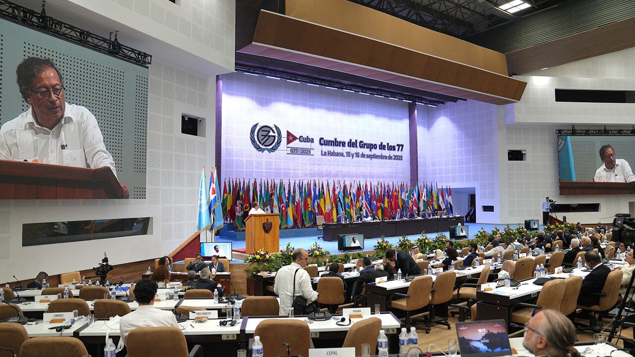 Colombia, junto a 30 jefes de Estado y de gobierno, suscriben Declaración política de la Cumbre del Grupo de los 77 + China.