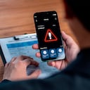 Los peligros de descargar ciertas aplicaciones en su celular: expertos alertan de las consecuencias