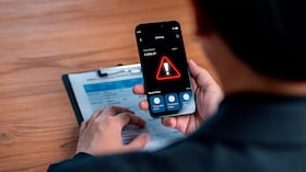 Los peligros de descargar ciertas aplicaciones en su celular: expertos alertan de las consecuencias
