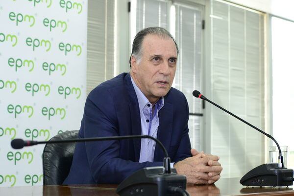 Rueda de prensa con John Maya Salazar