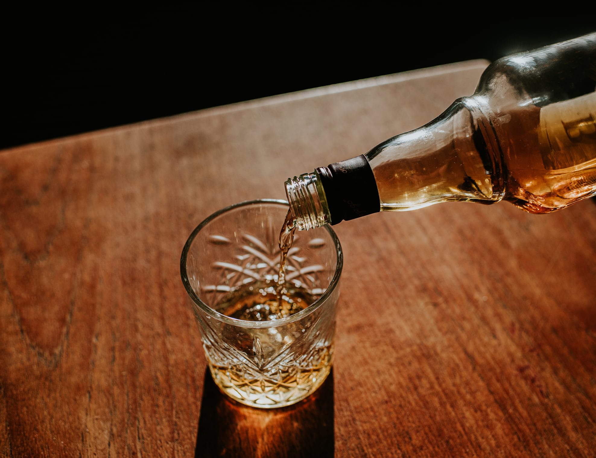 El licor adulterado es una amenaza que se presenta en la temporada de las fiestas de fin de año.