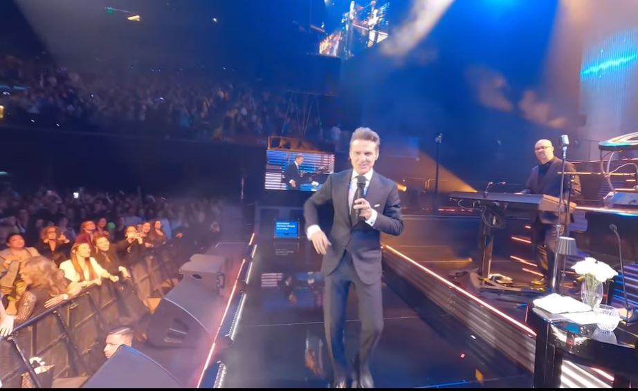 Luis Miguel en video promocional de su gira.