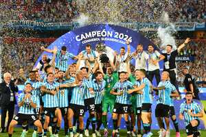 Racing se corona campeón de la Copa Sudamericana por primera vez en su historia.